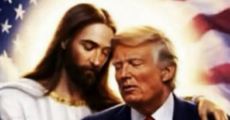 ترامب يظهر إلى جانب "المسيح" في صورة جديدة