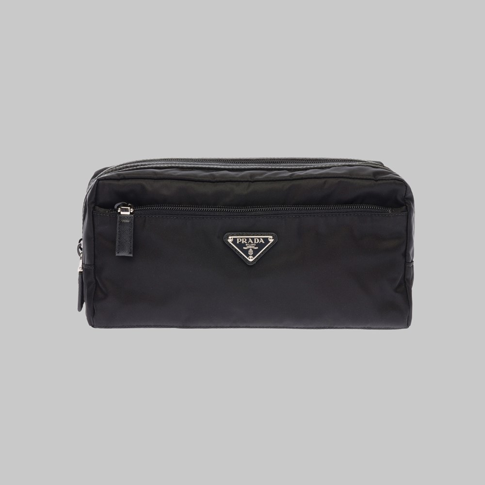 حملة Prada Re-Nylon 2026 الموضة في حماية البيئة البحرية والمحيطات