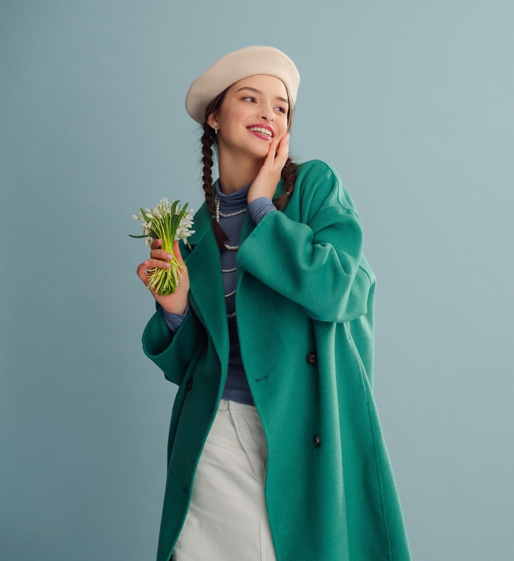 ألوان جديدة تغزو خزانتكِ في الربيع.. وأخرى تودعينها