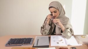 عائشة راشد: «أرقى» مجوهرات خالدة و«فن ثقافي يُرتدى»