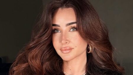 «البولكا دوت» على طريقة هنا الزاهد.. للربيع «البولكا دوت» على طريقة هنا الزاهد.. للربيع