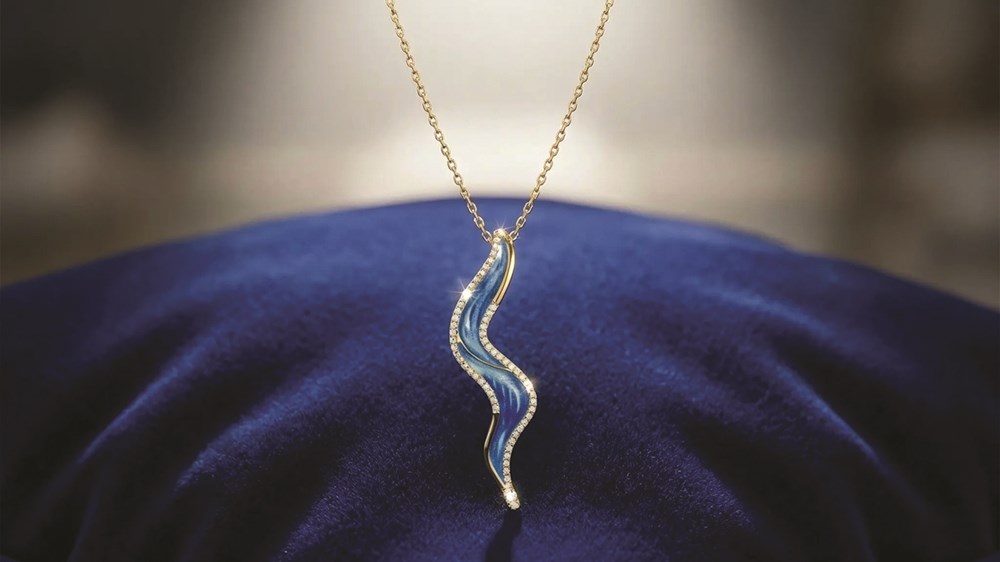 سوسن الجابري: الأشكال الهندسية تمنح المجوهرات توازناً بصرياً