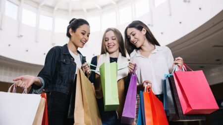 الموضة والأزياء تعزز صحتكِ العقلية.. اكتشفي تأثيرها