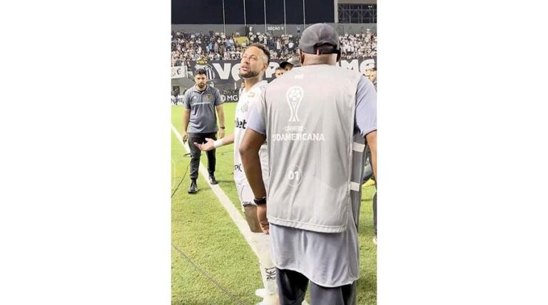 خروج نيمار عن النص يقلق أنشيلوتي