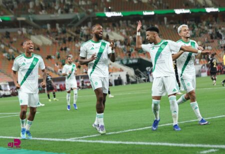 الأهلي يضرب ضمك بثلاثية ويقفز للمركز الثاني مؤقتًا