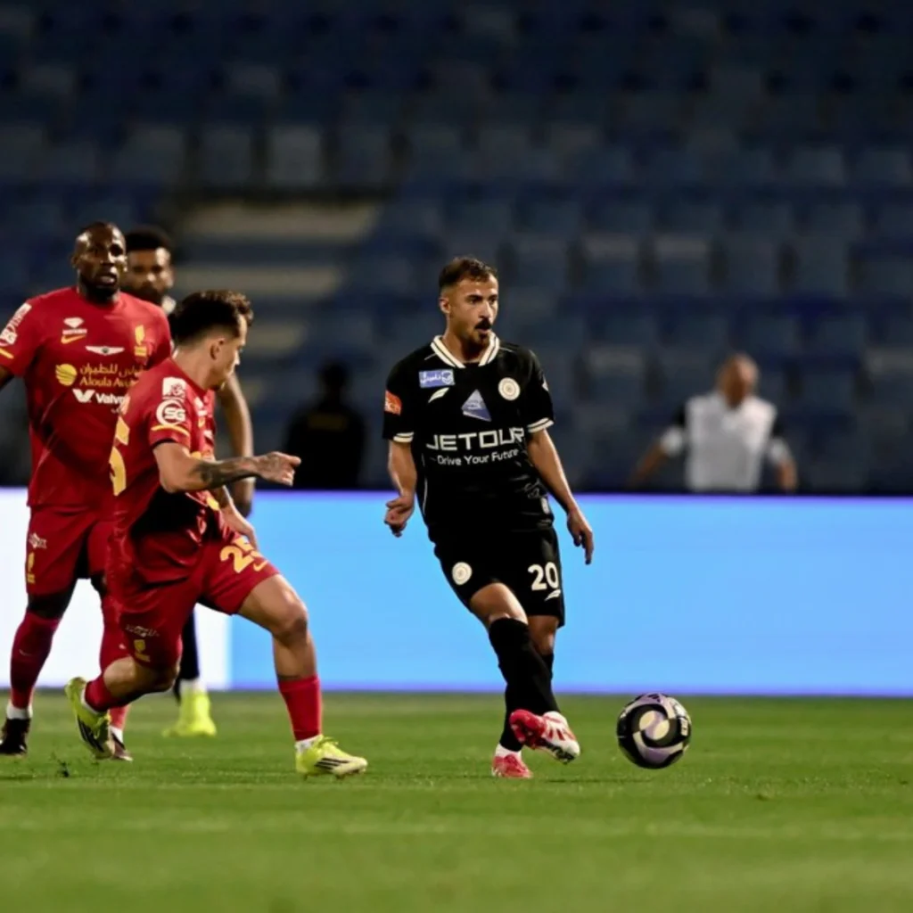 القادسية والشباب يتعادلان في لقاء مثير