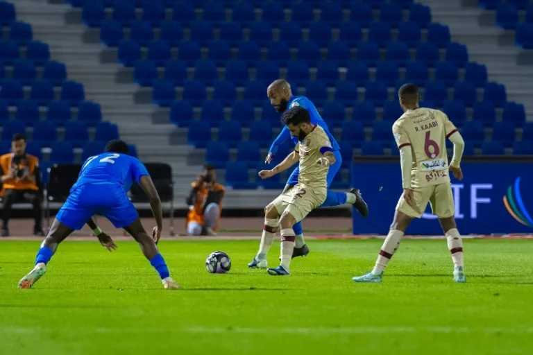 رودريغيز يقود نيوم لانتصار مهم على الفيحاء في الجولة 27