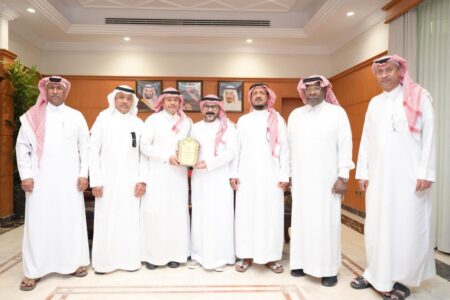 نادي الاتفاق وجمعية اللاعبين القدامى يبحثان شراكة استراتيجية لدعم اللاعبين وتعزيز المبادرات المجتمعية