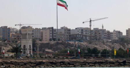 سماع أصوات انفجار قرب جزيرة قشم وسيريك في إيران