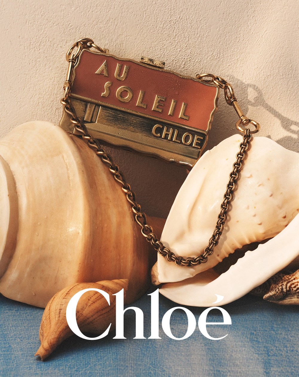 مجموعة «Chloé à la Plage».. شاعرية الصيف في فصلها الثاني