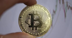 بيتكوين تقترب من حاجز 80 ألف دولار مدفوعة بزخم الصناديق الاستثمارية