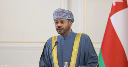 وزير الخارجية العماني يدعو إلى استعادة الملاحة الآمنة في مضيق هرمز وزير الخارجية العماني يدعو إلى استعادة الملاحة الآمنة في مضيق هرمز