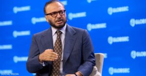 قرقاش: سنحمي حقوقنا في استخدام مضيق هرمز وفق القانون الدولي