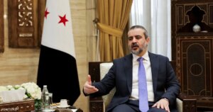 لقاء مرتقب بين وزير خارجية سوريا ورئيس الموساد في أعقاب قصف مطار أبو الظهور