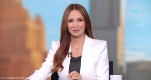 الصين تواصل شراء الذهب سراً وتخفض حيازتها للسندات الأميركية