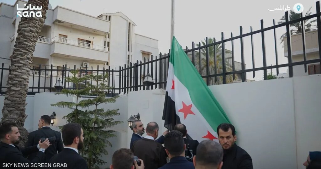 سوريا تستأنف نشاط سفارتها في ليبيا بعد إغلاق دام 14 عاماً سوريا تستأنف نشاط سفارتها في ليبيا بعد إغلاق دام 14 عاماً