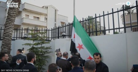 سوريا تستأنف نشاط سفارتها في ليبيا بعد إغلاق دام 14 عاماً