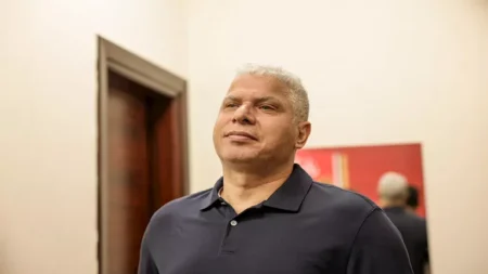 وائل جمعة يوضح لمصراوي أسباب استبعاد 11 لاعباً من قائمة الأهلي أمام زد