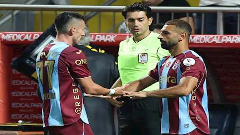 محمد صلاح يظهر بقميص طرابزون سبور: لقطات مميزة من أول ظهور للنجم المصري