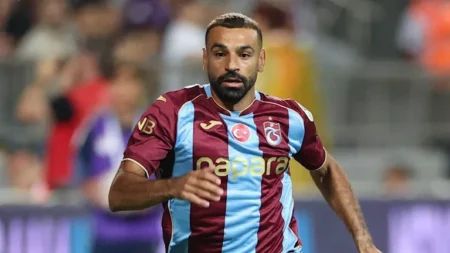 الدوري الأوروبي: تقارير تكشف حظوظ محمد صلاح في المشاركة أساسياً أمام طرابزون سبور
