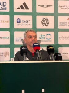 مارينو بوسيتش: راضٍ عن أداء الأهلي أمام أوكلاند ولا وجود لأي خلافات