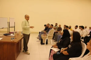 ورشة كلباء المسرحية تستعرض مهارات فن التمثيل