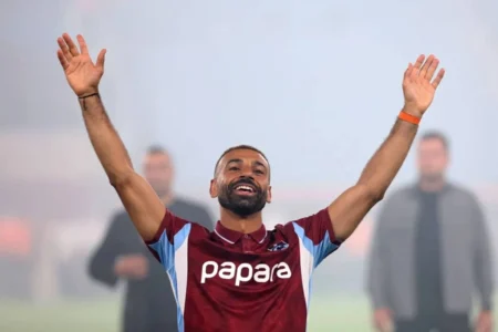 موعد مباراة طرابزون سبور وقاسم باشا والقنوات الناقلة وتطورات الظهور الأول لمحمد صلاح