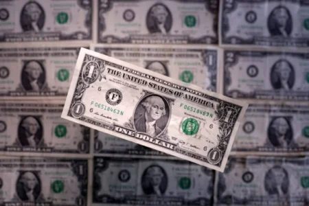 استقرار سعر الدولار في البنوك المصرية اليوم السبت 15 أغسطس 2026 استقرار سعر الدولار في البنوك المصرية اليوم السبت 15 أغسطس 2026