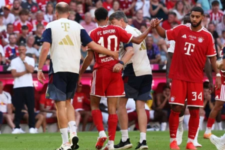 بمساعدة موسيالا.. صيباري يستهل مشواره في ميونيخ