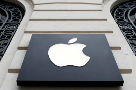 أبل تستجيب للضغوط الأوروبية وتخفض رسوم التطبيقات إلى 5% أبل تستجيب للضغوط الأوروبية وتخفض رسوم التطبيقات إلى 5%