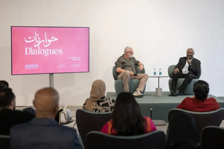 يوسف عيدابي يوثق سيرته الثقافية في كتاب مفعم بالشغف يوسف عيدابي يوثق سيرته الثقافية في كتاب مفعم بالشغف