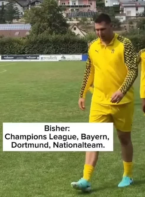 نيكلاس سوله يعود للملاعب من بوابة دوري الدرجة التاسعة الألماني بعد اعتزاله نيكلاس سوله يعود للملاعب من بوابة دوري الدرجة التاسعة الألماني بعد اعتزاله