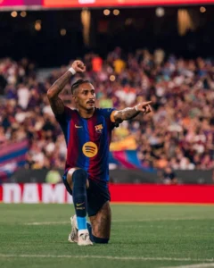 رافينيا يقود برشلونة للفوز على الأهلي في كأس خوان جامبر