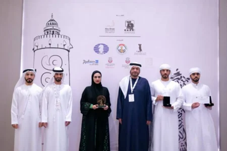وسمية المنصوري تفوز بلقب «حماة الوطن» وسمية المنصوري تفوز بلقب «حماة الوطن»