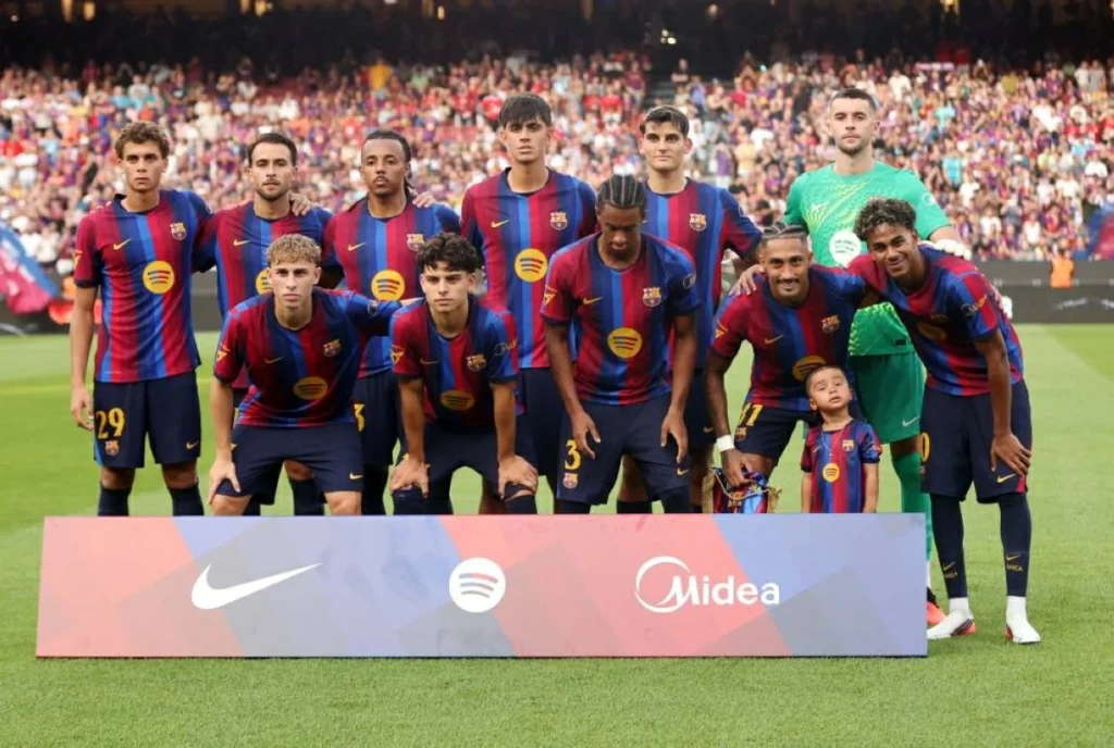 سبب انحناء بالدي خلال مباراة برشلونة والأهلي يتكشف للجمهور
