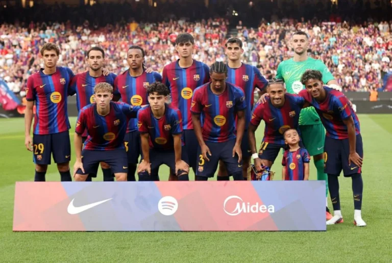سبب انحناء بالدي خلال مباراة برشلونة والأهلي يتكشف للجمهور