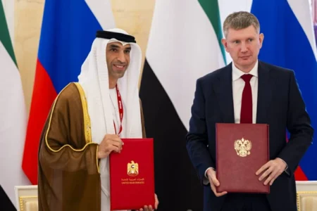دخول الاتفاقية حيز التنفيذ: الإمارات وروسيا تطلقان شراكة استراتيجية واعدة