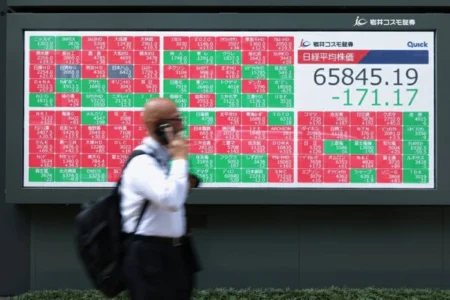 الأسواق الآسيوية تترقب نتائج «إنفيديا» وتراجع أسهم «علي بابا» بنسبة 8% الأسواق الآسيوية تترقب نتائج «إنفيديا» وتراجع أسهم «علي بابا» بنسبة 8%