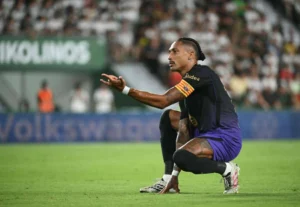 برشلونة يكتسح بانتصار عريض واحتفالية سبايدر مان تثير الجدل