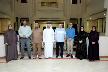 ملتقى الشارقة للخط يستعرض 297 عملاً فنياً
