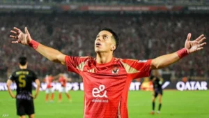 إمام عاشور يجدد عقده مع الأهلي حتى 2030: تفاصيل الراتب وحوافز الإعلانات