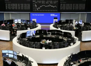 الأسهم الأوروبية تصعد بدعم من تراجع أسعار النفط