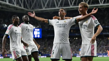 دليل متابعة مباراة ريال مدريد وريال سوسيداد: الموعد والقنوات الناقلة والتشكيل المتوقع دليل متابعة مباراة ريال مدريد وريال سوسيداد: الموعد والقنوات الناقلة والتشكيل المتوقع