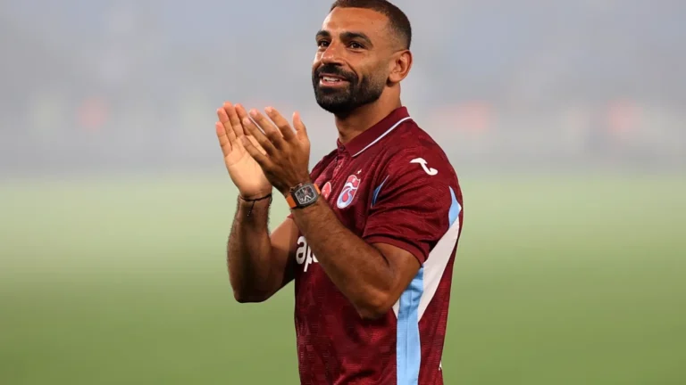 استقبال جماهيري حاشد لمحمد صلاح في المجر (فيديو)