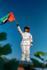 علياء عبد السلام تحطم الرقم القياسي العالمي للسرعة في سباقات الفورمولا 4
