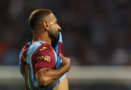 محمد صلاح يوجه رسالة حازمة بعد تعثر ليفربول أمام طرابزون: جئت إلى هنا للفوز محمد صلاح يوجه رسالة حازمة بعد تعثر ليفربول أمام طرابزون: جئت إلى هنا للفوز