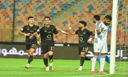 الدوري المصري: الأهلي يهزم زد بثنائية بن شرقي وطاهر