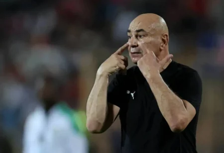 حسام حسن يستدعي 10 محترفين ويتابع 4 لاعبين مزدوجي الجنسية لصفوف المنتخب