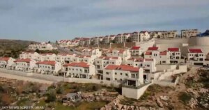 ردود فعل متباينة على العقوبات البريطانية ضد المستوطنات: ترحيب فلسطيني واحتجاج إسرائيلي