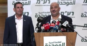 انضمام نائب يهودي للقائمة العربية الموحدة: استراتيجية منصور عباس لمواجهة نتنياهو